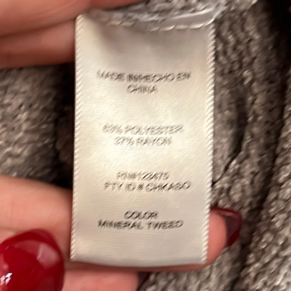 Ellen Tracy Grey Oversized Knit Sweater